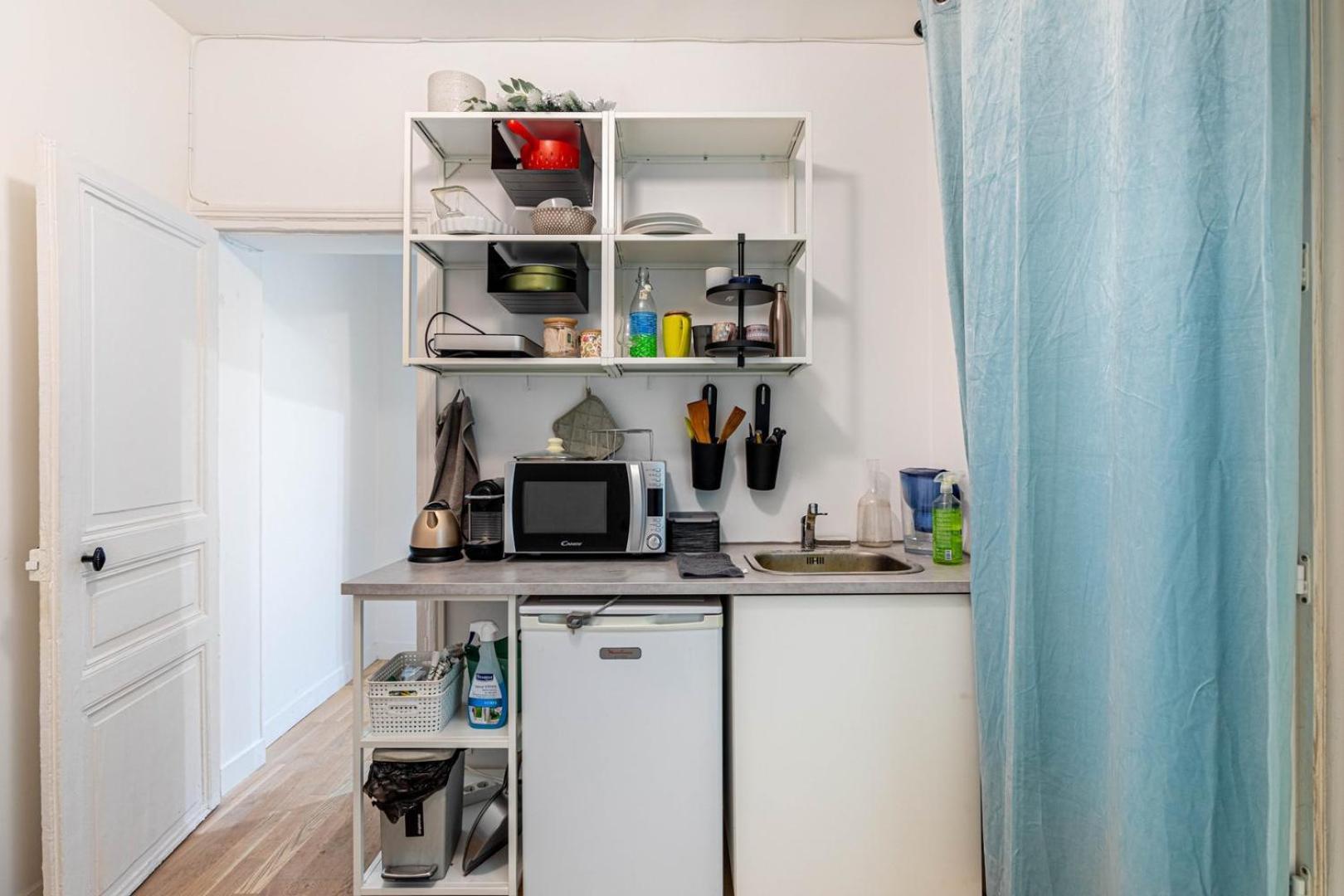 Guestready - Cozy Retreat Near Place De La Nation * Parijs